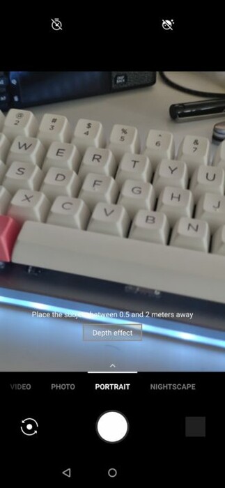 Der Porträt-Modus dagegen ein 13 Megapixel-Photo mit 2,2-fach Zoom.