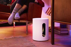 Der Sonos Sub Mini ist deutich kleiner und günstiger als der ältere Sonos Sub. (Bild: Sonos)