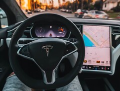 Nach dem Software-Update 2022.4 soll sich Teslas Autopilot etwas agressiver beim regenerativen Bremsen verhalten (Bild: Roberto Nickson)