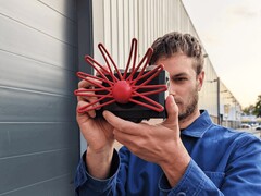 Die Paragraphica erzeugt Bilder auf Basis des Kontexts, statt durch ein Objektiv. (Bild: Bjørn Karmann)