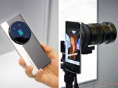 Das Realme Ultra Konzept-Smartphone ist mit Leica M Vollformat-Objektiven kompatibel. (Bildquelle: Notebookcheck)