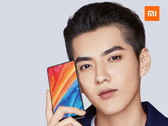 Das Teaserbild mit dem chinesisch-kanadischen Schauspieler Kris Wu zeigt das Design des Mi Mix 2S.