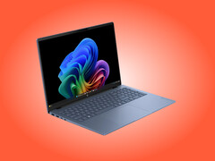 Das OmniBook 5 16 hat eine Tastatur mit Nummernblock
