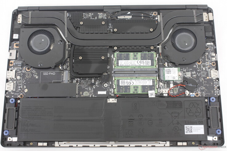 Das Stealth 16 von 2026 unterstützt bis zu zwei PCIe-4-x4-NVMe-SSDs im 2280-Format und zwei DDR5-SODIMM-Module