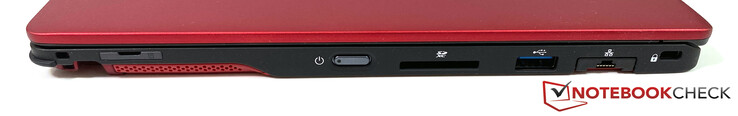 Rechts: Stiftfach, SIM-Kartenslot, Power-Button, SD-Kartenleser, 1x USB-A 3.1 Gen1, Gigabit-LAN, Steckplatz für ein Kensington-Lock