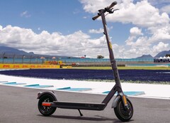 Shell: Neuer E-Scooter mit Scheibenbremsen
