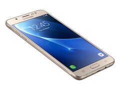 Test Samsung Galaxy J7 (2016) Smartphone
