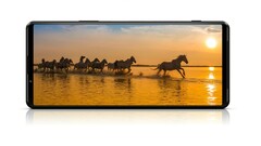 Das Sony Xperia 1 III, hier im Bild, hat ein 4K-Display mit 3840 x 1644 Pixeln, das nun entdeckte Xiaomi-Phone bietet mehr. (Bild: Sony)