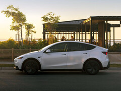 Model Y in Pearl White (Bildquelle: Tesla)