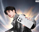 Das 2026 Legion Y70 Gaming-Handy wird mit dem Nicht-Elite Snapdragon 8 Gen 5 ausgestattet sein. Im Bild: ein Promo-Bild des Smartphones in Weiß.