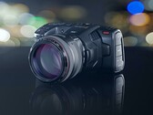 Die kompakte und vielseitige Pocket Cinema Camera 6K von Blackmagic Design gibt's jetzt dauerhaft günstiger. (Bild: Blackmagic Design)