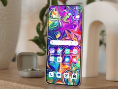 Das Xiaomi 15T mit 12GB RAM und 256GB Speicher ist aktuell für 355 Euro im Angebot (Bildquelle: Marcus Herbrich)