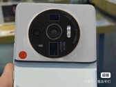 Einer von zwei vermeintlichen Xiaomi 12 Ultra Prototypen, die Leica-Cam und Design bestätigen sollen. Ich bleibe weiterhin skeptisch.
