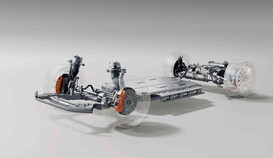 Der Zeekr 8X greift mit 900-Volt-Technik die etablierte deutsche Premium-Klasse an.