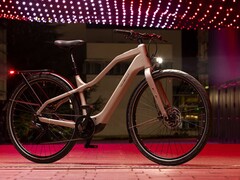 Das Revo-C kommt mit einem DJI-Mittelmotor (Bildquelle: Velo De Ville)