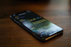 Die Gerüchte zum neuen iPhone häufen sich. (Bild: Caspar Camille Rubin, Unsplash)