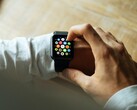 Die Apple Watch Series 7 soll schmalere Bildschirmränder und einen schnelleren Chip erhalten. (Bild: Luke Chesser)