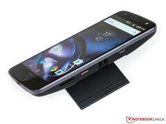 Trotz Misserfolg: Lenovo will an Modulbauweise des Moto Z festhalten