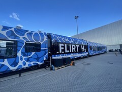 Der Flirt H2 auf dem Berliner Messegelände. (Foto: Andreas Sebayang/Notebookcheck.com)