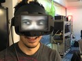 Facebook projiziert die Augen des Trägers auf die Außenseite eines VR-Headsets. (Bild: Facebook Research)