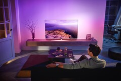 Philips hat einen der ersten Smart TVs auf Basis von LGs OLED.EX-Panels vorgestellt. (Bild: Philips)