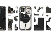 Das zerlegte iPhone 13 Pro im Teardown-Video. (Bild: WekiHome)