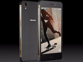 Das Hisense C30, auch "The Rock" genannt, ist ein Midrange-Outdoor-Phone im schicken Design.