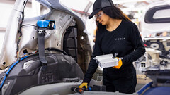 In Folge des Booms für Elektroautos fährt Tesla die höchste Gewinnmarge der Autobranche ein. Der Autoindustrie droht ein schwere Krise.