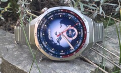 Wir haben die silberne Watch GT 5 Pro getestet, Huawei hat heute aber die schwarze Modellvariante günstig im Angebot