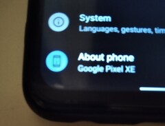 Der Name lautet Pixel XE, zumindest auf einigen kursierenden Bildern und Screenshots. Erste Infos zum nächsten Google-Phone.