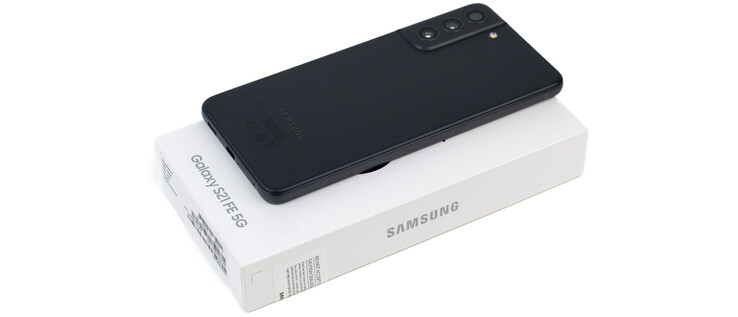 Test Samsung Galaxy S21 FE Fan-Smartphone nächste geht Tests Runde - Notebookcheck.com Das - 5G die in
