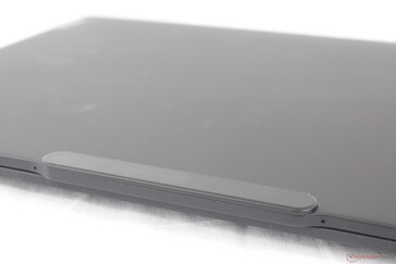 Der obere Bereich rund um die Webcam wurde neugestaltet.