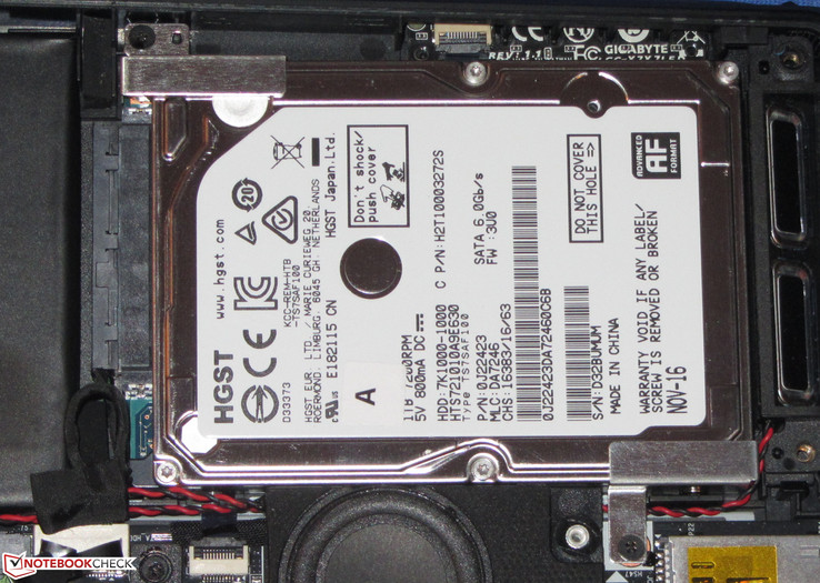 Eine 2,5-Zoll-Festplatte dient als Datenspeicher.