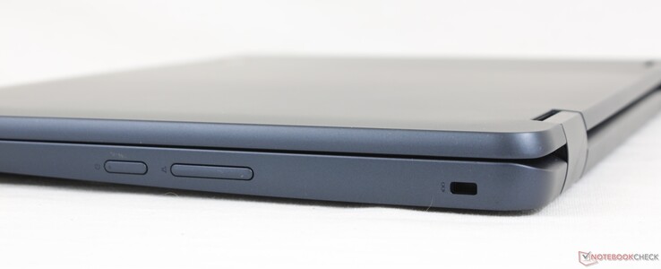 Rechts: Einschalttaste, Lautstärketasten, Kensington Schloss