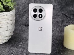 OnePlus 13R im Test (Bildquelle: Marcus Herbrich)