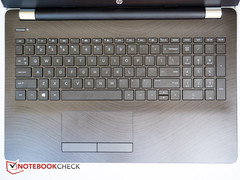 Die Tastatur ist für ein Billig-Notebook ganz anständig