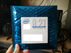 Intel&#039;s 8. Core i_Generation taucht bereits vor dem offiziellen Launch in Preislisten auf.