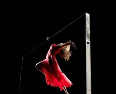 Der Displace TV soll einfach an der Wand