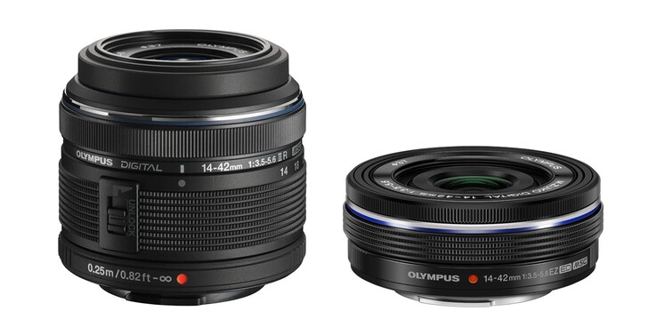 Olympus bietet neben dem 14 – 42 mm f/3.5 – 5.6 II (links) auch eine kompakte EZ-Version seines Kit-Zooms an.