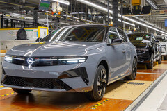 Die nächste Generation des Opel Astra soll weiterhin am Stammsitz in Rüsselsheim vom Band laufen, während die Marke bei der Entwicklung neuer Elektroautos zunehmend von chinesischer Technologie abhängig wird.