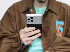 Das Oppo Find X3, hier im Bild, bekommt bald einen Nachfolger, höchstwahrscheinlich in Form des Oppo Find X4 Pro. (Bild: Oppo, Weibo)