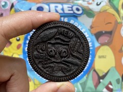 Der Mew Oreo soll der seltenste der gehypten Pokémon-Kekse aus den USA sein (Bild: OREO cookies)