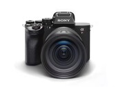 Die Sony A7r V besitzt laut DxOMark einen der besten Vollformat-Sensoren aller Kameras am Markt. (Bild: Sony)