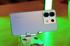 Amazon hat das gelungene Xiaomi Redmi Note 12 Pro 5G Smartphone derzeit im Angebot (Bild: Florian Schmitt)