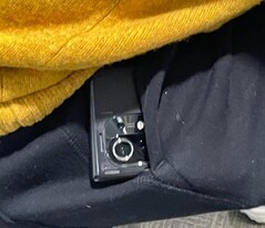 Ist das der erste Blick auf ein echtes Xiaomi Mi 11 Testgerät? Wenn ja, wären die bisherigen Leaks bekräftigt.