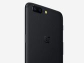 Das OnePlus 5 bringt mehr Performance und eine bessere Kamera ab 499 Euro.