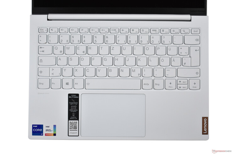 Lenovo Yoga Slim 7i Carbon: Tastaturbereich