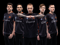OnePlus und E-Sport-Team Fnatic erneuern Partnerschaft.