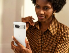 Einige Nutzer des Google Pixel 7 und Pixel 7 Pro berichten seit Monaten von Problemen beim Scrollen. (Bild: Google)