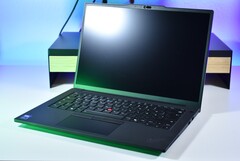 Lenovos ThinkPad P14s Gen 6 Intel, das mit der Nvidia RTX Pro 500 Blackwell Generation ausgestattet ist (Bildquelle: Benjamin Herzig)